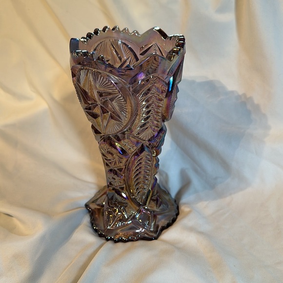 Vintage L. E. Smith Nortec Ohio Star Carnival Iridescent Amethyst Glass Vase 9" - Picture 3 of 10